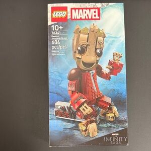 LEGO Marvel Ravager Groot Set - Red and Brown